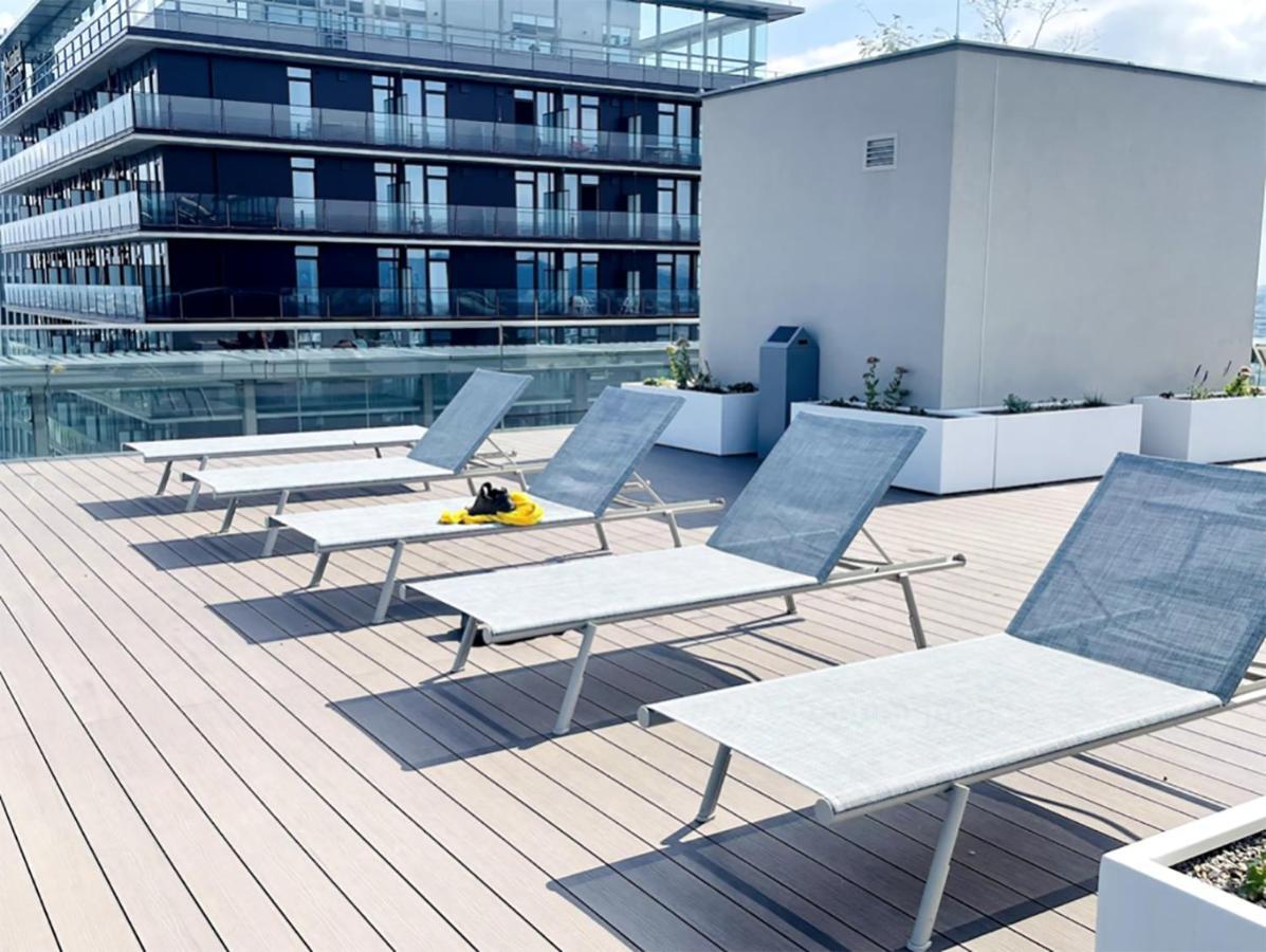 Sunrise Above Sky With Rooftop Pool Вена Экстерьер фото